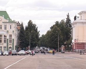 Новости за 90 секунд: площадь Ленина замостят брусчаткой, орловчане могут обратиться по вопросам санкционных продуктов, а работники Дормаша подали 155 исков в суд 