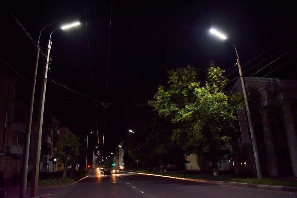 Фонари в Орле начнут включать раньше обычного