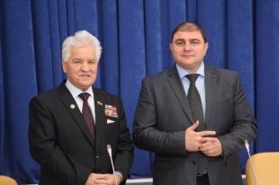 Вадим Потомский наградил ветеранов войны и труда