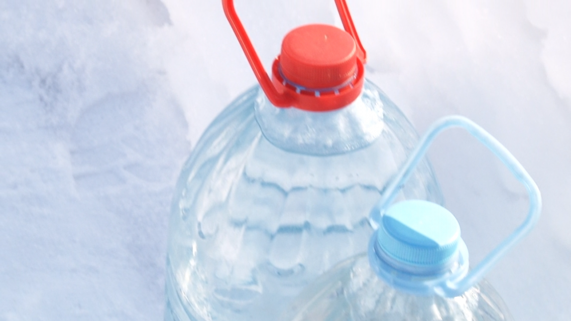 Деревня под Орлом несколько лет живет без водопровода