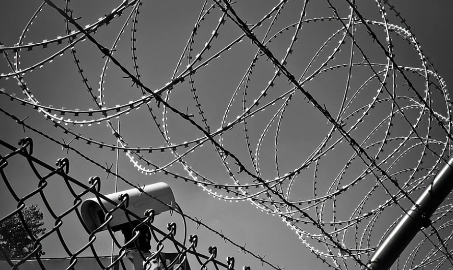 Крышу орловского СИЗО отремонтируют на сумму в более 1 млн рублей