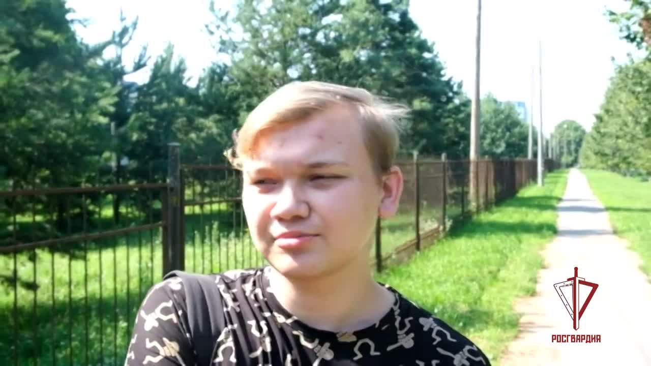 В рамках проекта «Россия - страна героев!» орловские росгвардейцы рассказали о подвиге прапорщика милиции Алексея Скворцова