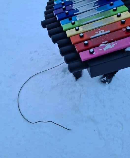 Глазами очевидцев: Детский парк снова пострадал от вандалов