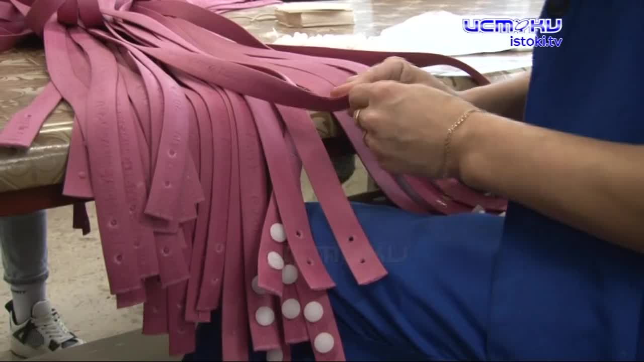 Артериальный жгут Эсмарха – простое и надежное средство, предназначенное для временной остановки жизнеугрожающих кровотечений.