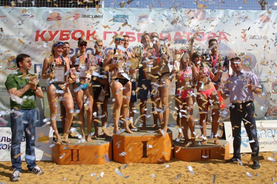 На главной площадке лета в Орле разыграли Кубок губернатора по пляжному волейболу