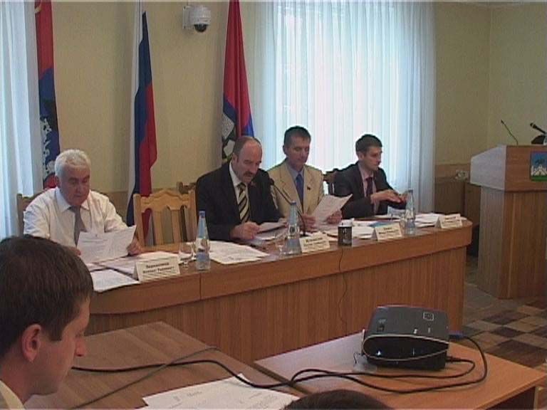 Горсовет перед каникулами