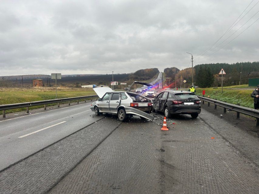 В аварии на орловской трассе пострадали две женщины