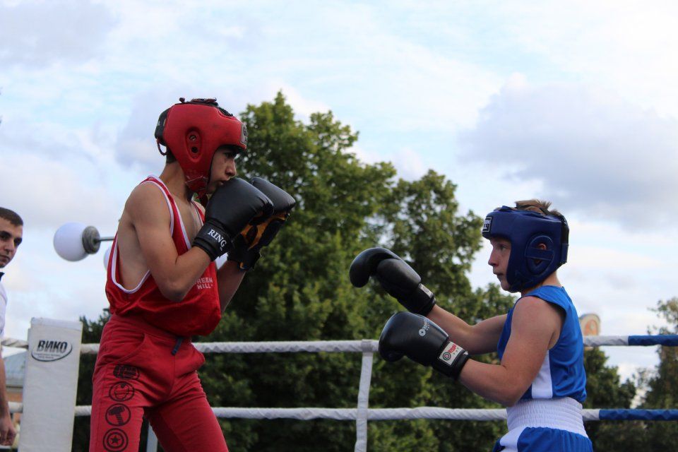 Юных орловчан приглашают в секции киокусинкай и бокса