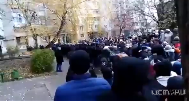 Железногорцы едва не устроили самосуд над подозреваемым в убийстве ребенка Железногорцы едва не устроили самосуд над подозреваемым в убийстве ребенка