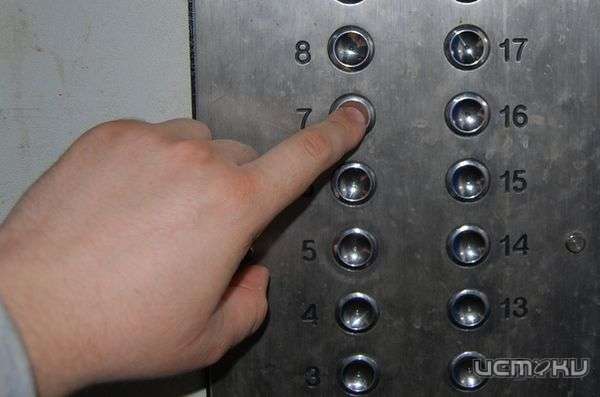 Администрация Орла опровергла информацию о падении лифта