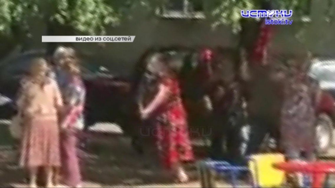 Видео: на голосовании в орловском дворе подрались пенсионеры 