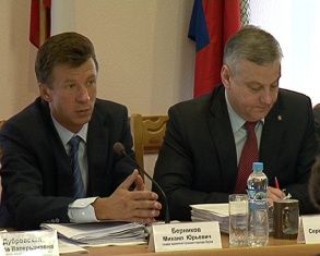 Мэр и сити-менеджер отчитались перед депутатами о работе в 2014 году 