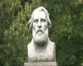 Мусор на кладбищах и потоп из-за неучтенной ливневки: каждая планерка в мэрии Орла начинается с открытий