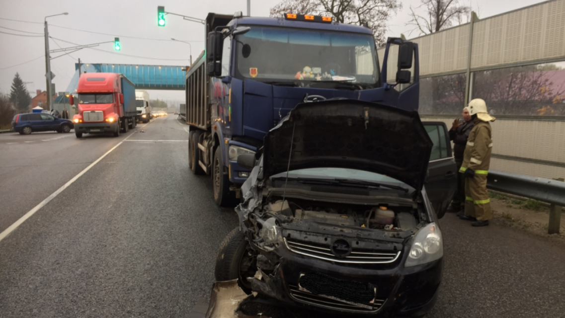 Четырехлетний малыш погиб по пути в больницу: подробности страшного ДТП под Орлом