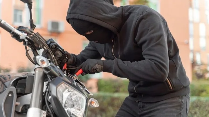 В Ливнах поймали юного угонщика мопеда 