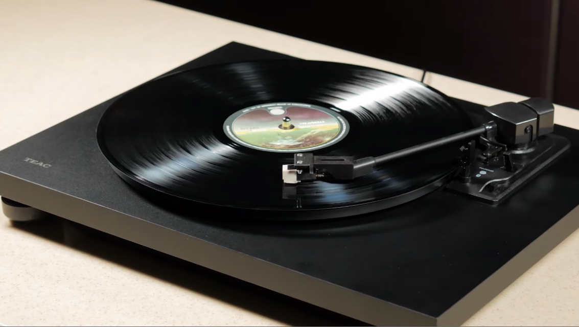 Как выбрать идеальный проигрыватель для виниловых пластинок