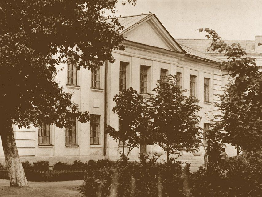 В преддверии учебного года историю орловских школ можно узнать в «Бунинке»