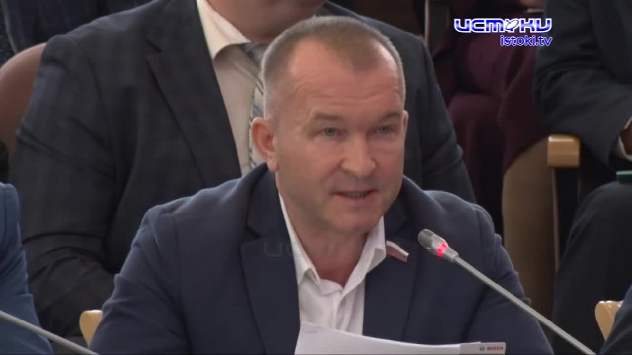 Катастрофа с строительством школ и обвинения в профнепригодности