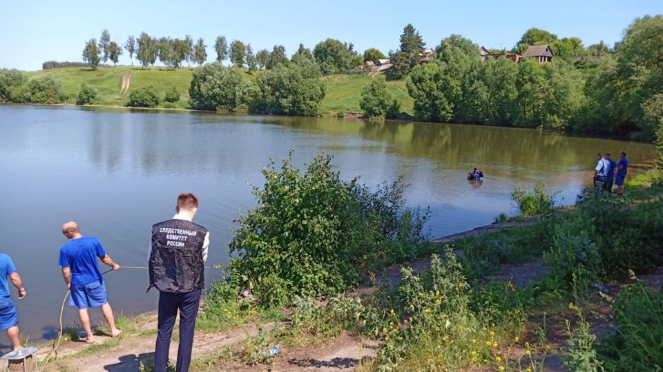 Возле водоема в Кромском районе убили подростка