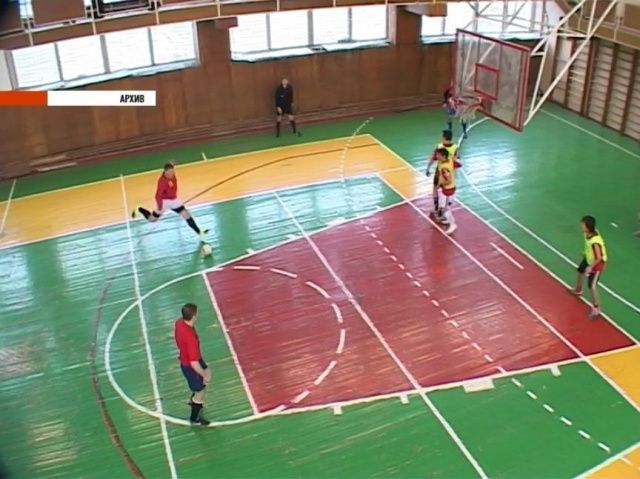 Первые полуфиналы чемпионата города