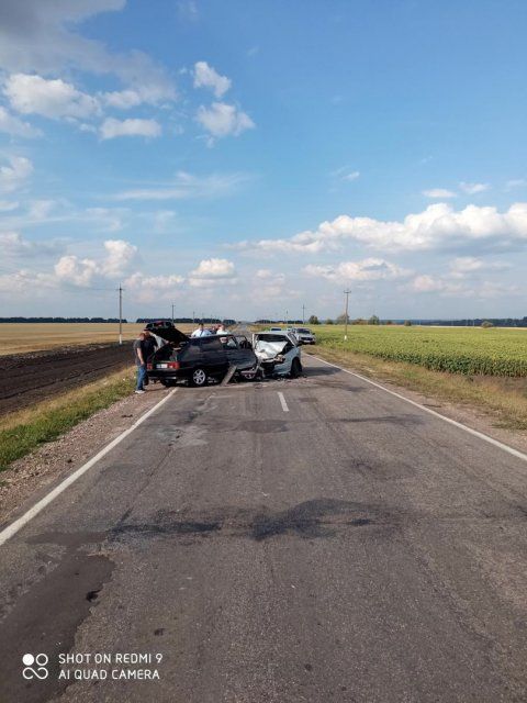 Под Орлом столкнулись две «четырнадцатые». Четыре человека получили травмы