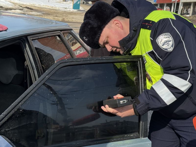 В Орловской области в ходе рейда «Тонировка» выявили 125 нарушителей