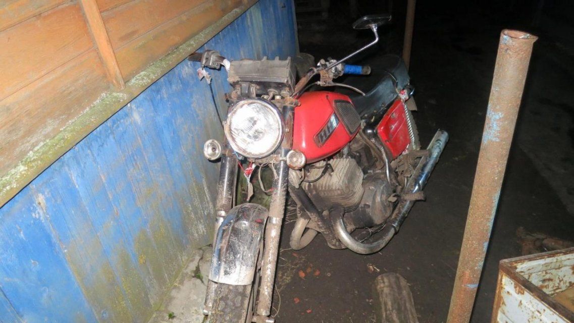 На Орловщине двое подростков опрокинулись на мотоцикле 