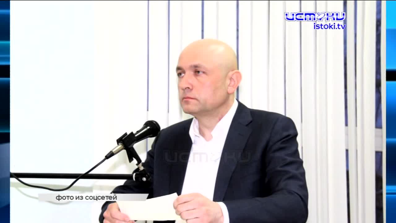 Доктор экономических наук- он же мэр Парахин - якобы не заметил махинации на десятки миллионов,об этом и не только в нашей рубрике.