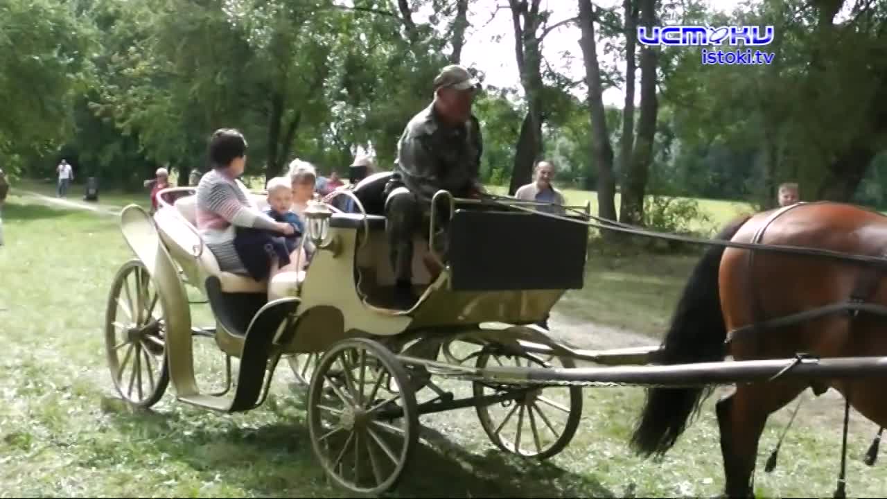 Театрализованное представление, различные выставки, мастер-классы, конкурсы...