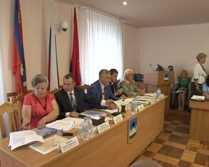 Пора прощаться. Сегодня депутаты горсовета провели последнее заседание 