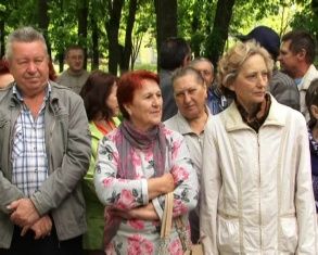 Долги по зарплате вернут, и в город приедет загадочный инвестор. Работников завода "Дормаш" снова накормили обещаниями 