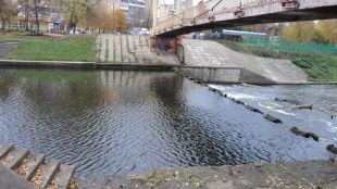 В реке, в районе детского парка обнаружен труп мужчины