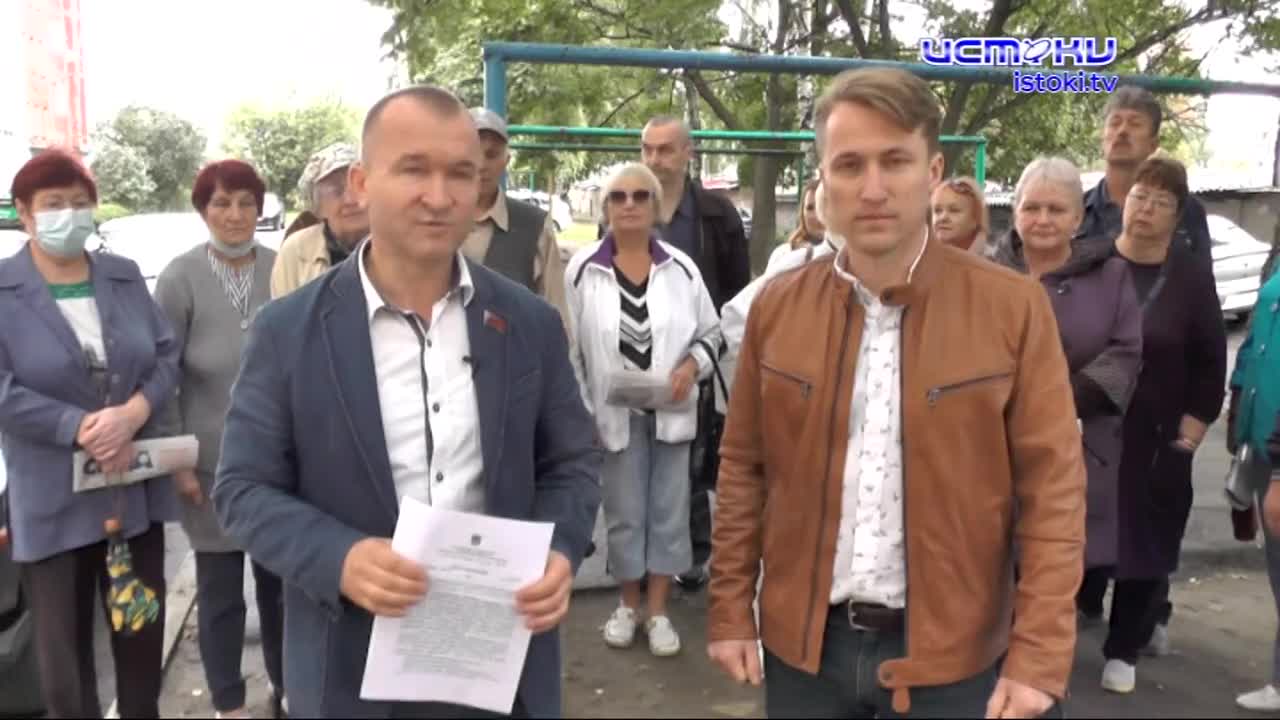 Полгода жильцы третьего подъезда дома №272 на ул. Комсомольская ходят пешком на девятый этаж. Лифт не работает из-за пожара