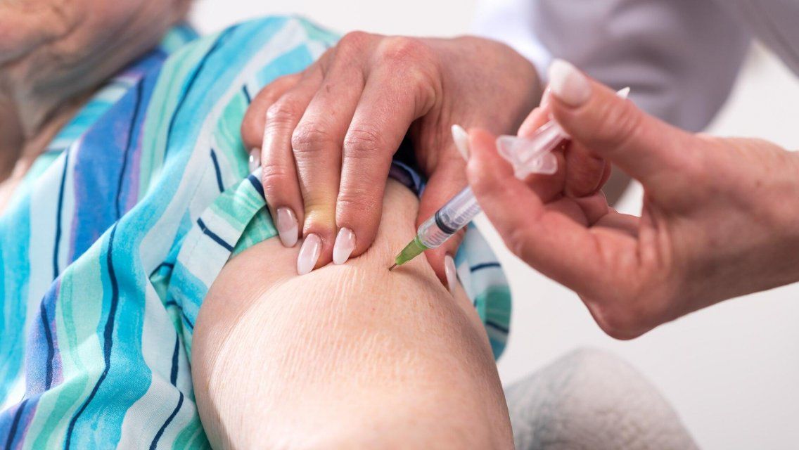 Растет количество провакцинированных в орловских интернатах и домах ветеранов