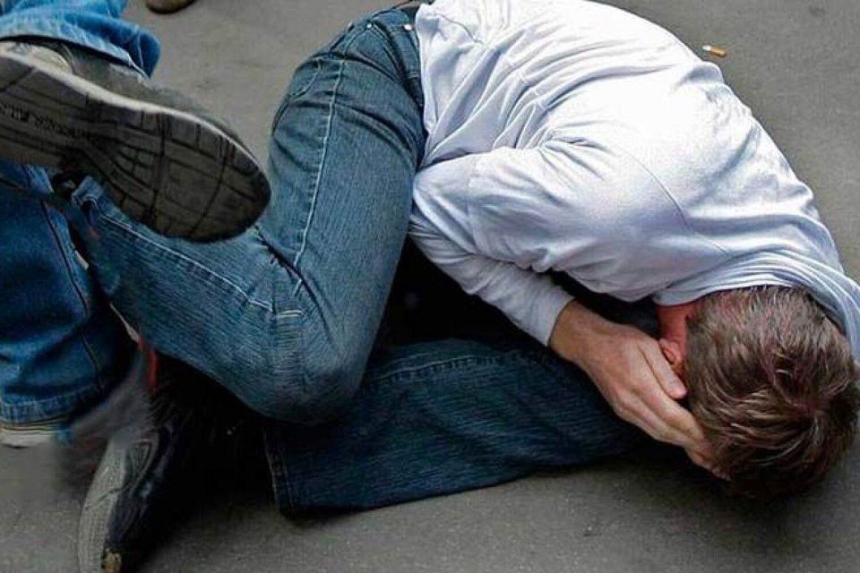 "Грабёж среди ночи": в Орле двое неизвестных накинулись на мужчину и опустошили его карманы