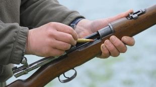 В Ливенском районе застрелился 28-летний мужчина