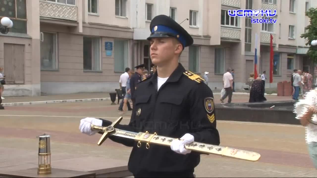 День, который дорог каждому орловчанину. Сегодня Орёл отмечает две знаковые даты. Праздничные мероприятия проходят во многих уголках города