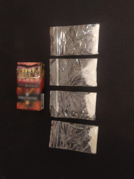 У орловчанина в авто нашли крупную партию наркотиков