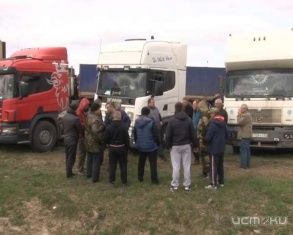 Орловские дальнобойщики снова вышли на митинг