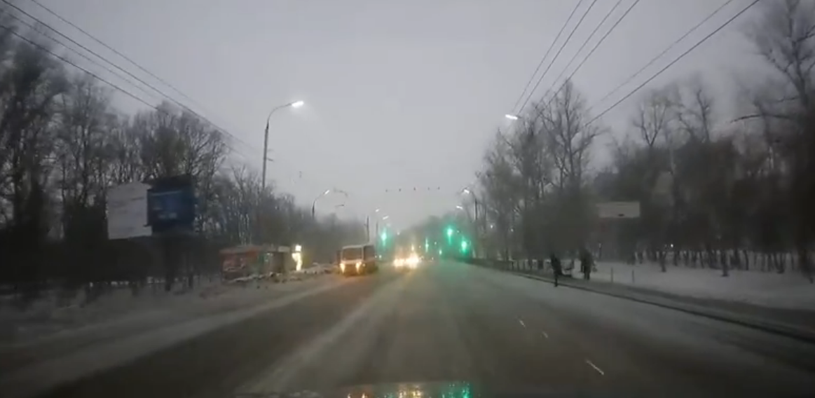 В Орле дети бросаются под колеса авто