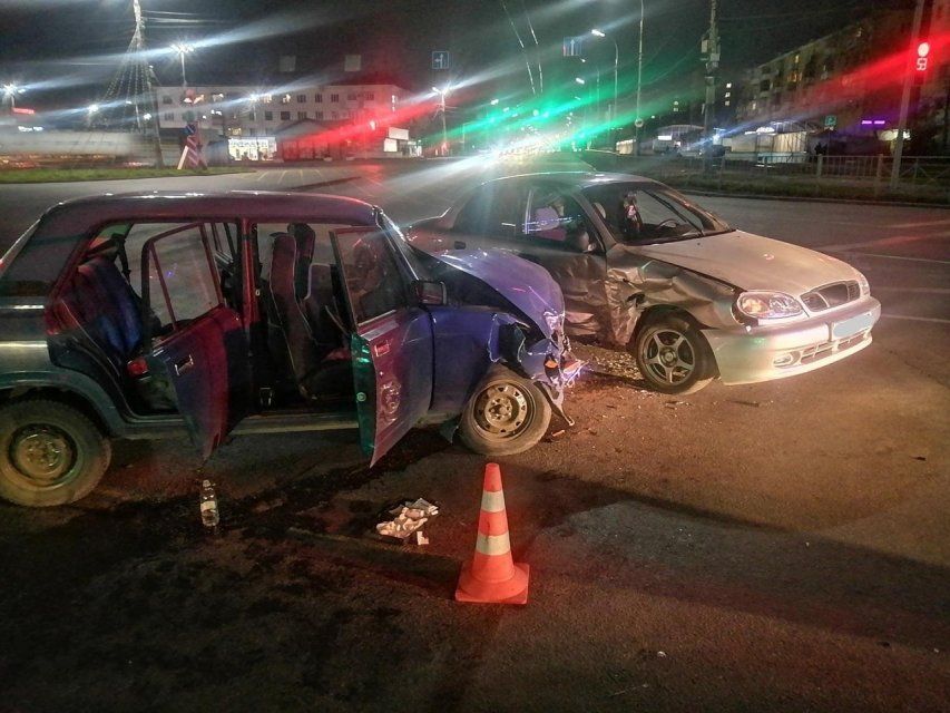 Не уступил дорогу: в Орле на одном из перекрестков столкнулись две легковушки