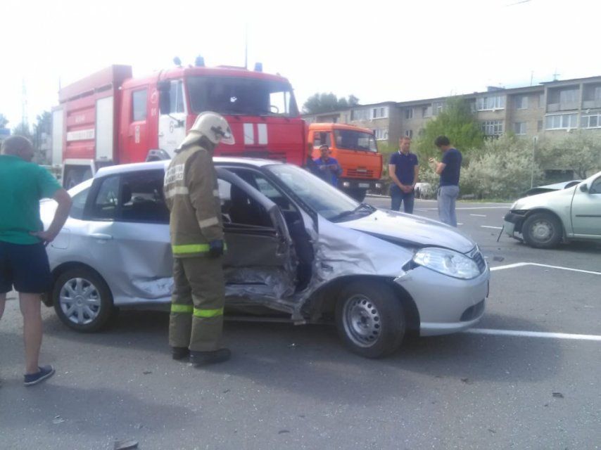 Два «Рено» не разъехались под Орлом: пассажиры одного из них пострадали