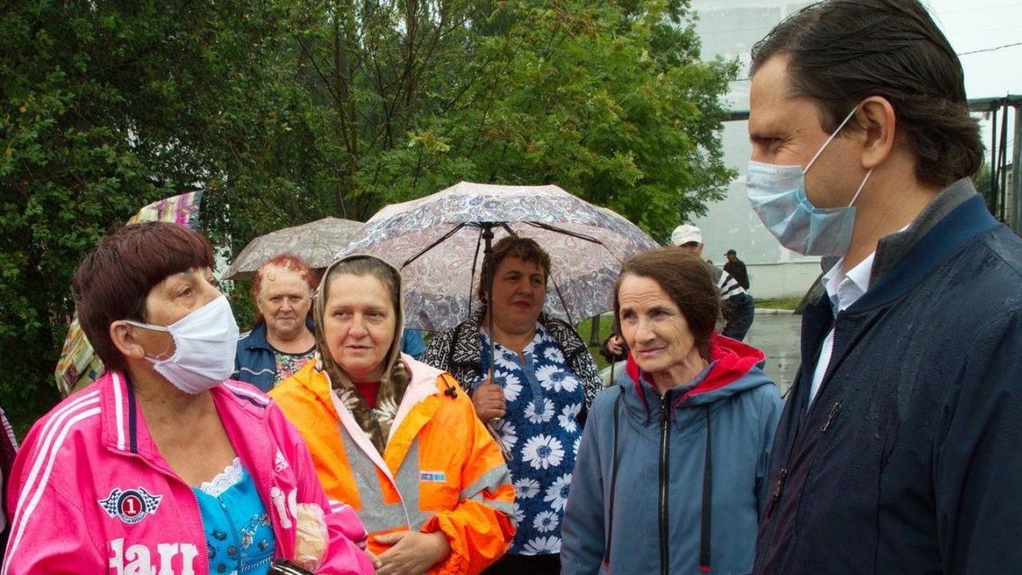 Губернатор предупредил орловчан, что маски придется носить и осенью