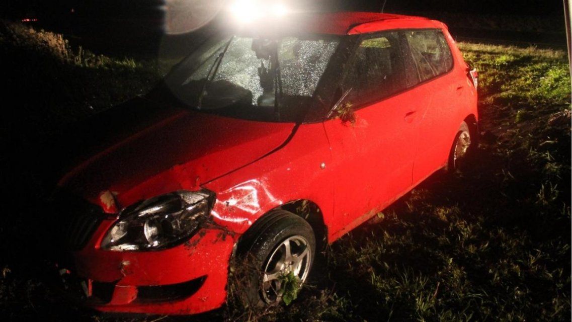 ДТП на орловской трассе: «Шкода» улетела в кювет и врезалась в дорожный знак