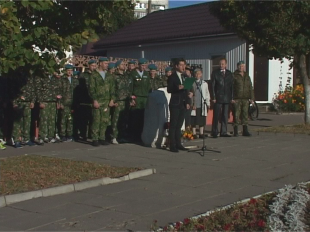 Памятная церемония в честь погибших за Родину неизвестных десантников