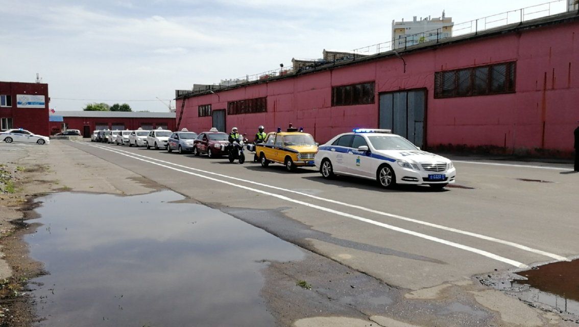 Стражи дорожного порядка провели в Орле автопробег