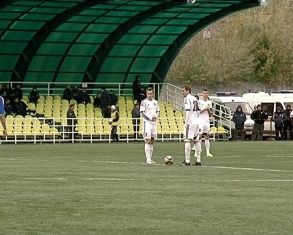 ФК "Орёл" уступил лидеру с разгромным счётом 