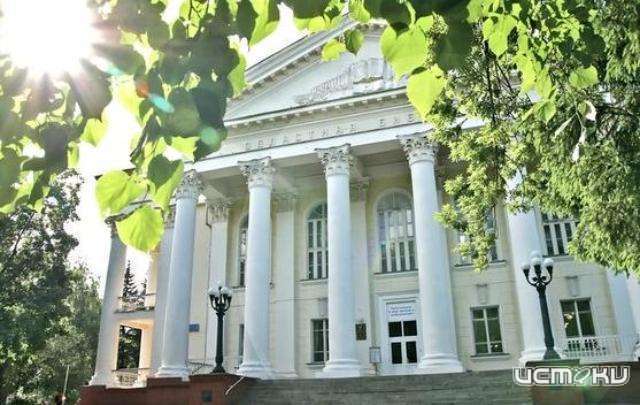 В библиотеке имени И.А.Бунина проходит выставка «Русские мемуары XIX-XX веков»