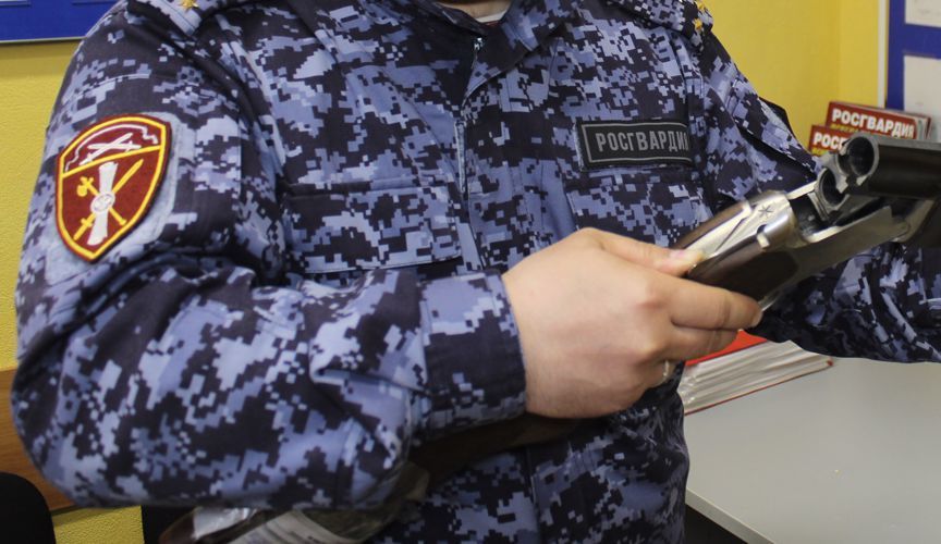 Орловчанин нашел оружие в заброшенной хижине