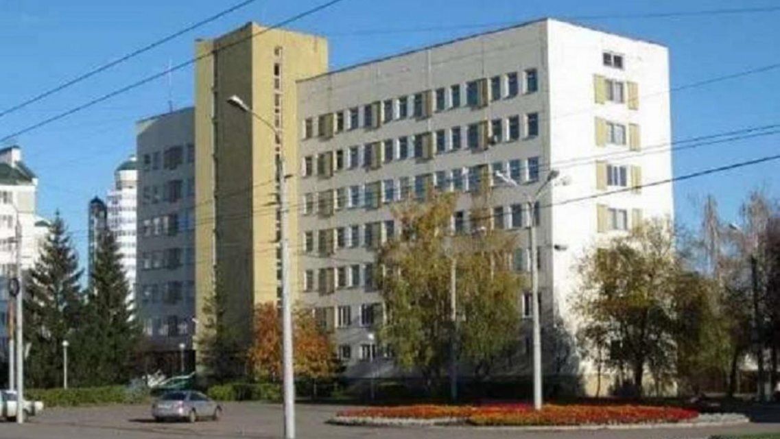 Экс-главврач поликлиники № 2 Наталья Петина добилась отмены штрафа за покупку вакцины 